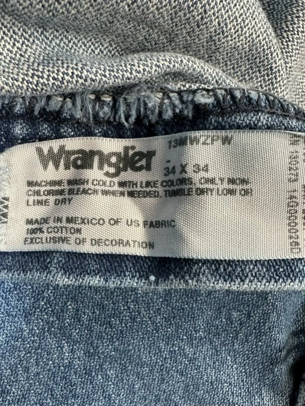 Vintage Y2K Wrangler 13MWZ Cowboy Cut Jeans 34x34 100% Cotton Western Rodeo